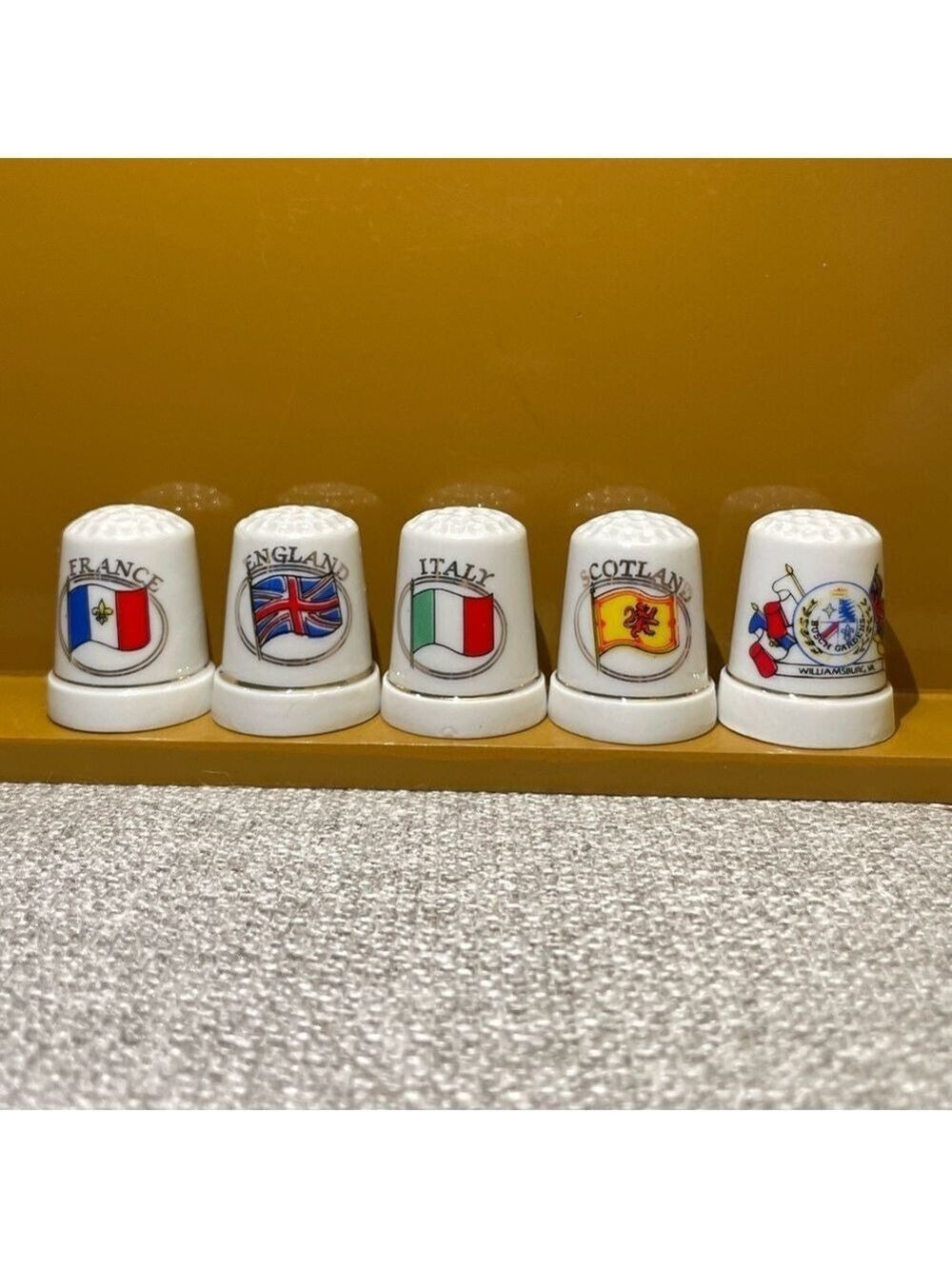 Vintage 5 PC Busch Gardens Country Flag Collectible Thimbles